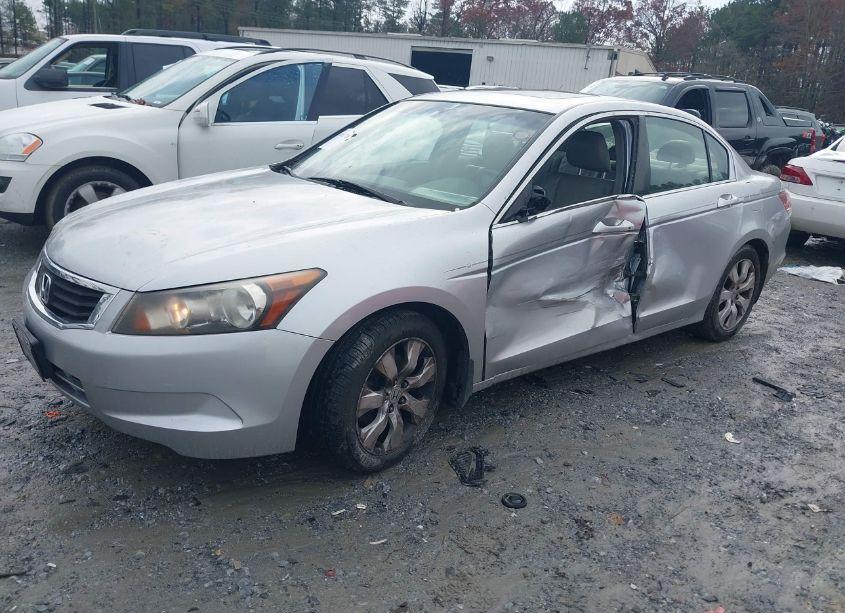 Photo 2 of 2008 Honda Accord 2.4 EX-L (VIN JHMCP26828C036900)