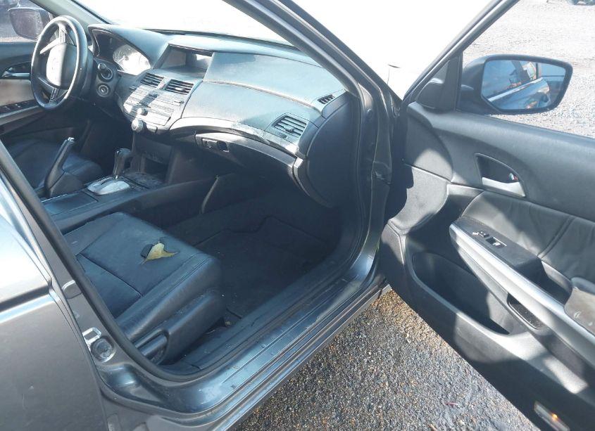 Photo 5 of 2008 Honda Accord 2.4 EX-L (VIN JHMCP26838C004912)