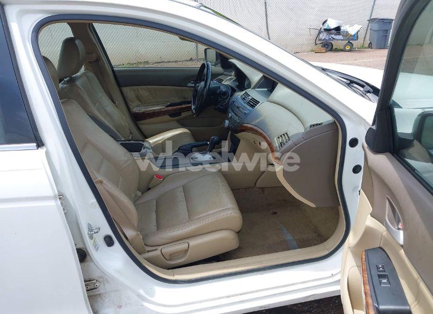 Photo 5 of 2008 Honda Accord 2.4 EX-L (VIN JHMCP26838C065662)