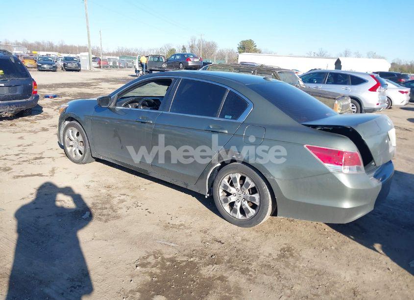 Photo 3 of 2008 Honda Accord 2.4 EX-L (VIN JHMCP26858C022151)