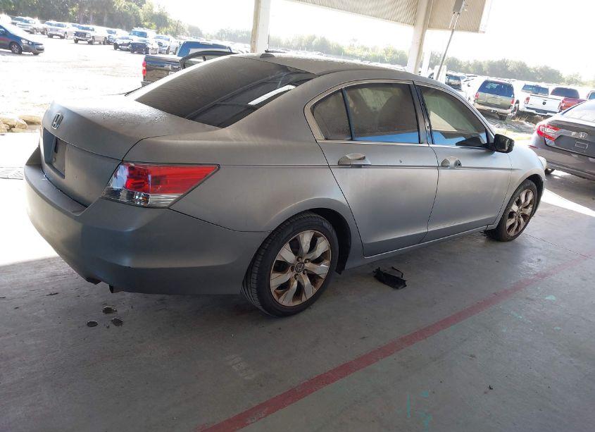 Photo 4 of 2008 Honda Accord 2.4 EX-L (VIN JHMCP26858C036471)