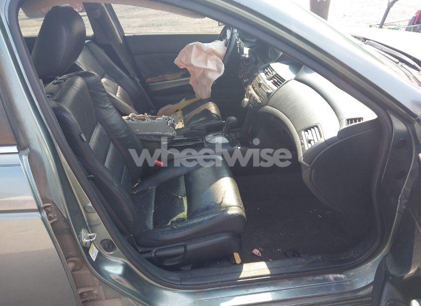 Photo 5 of 2008 Honda Accord EXL (VIN JHMCP26868C062481)