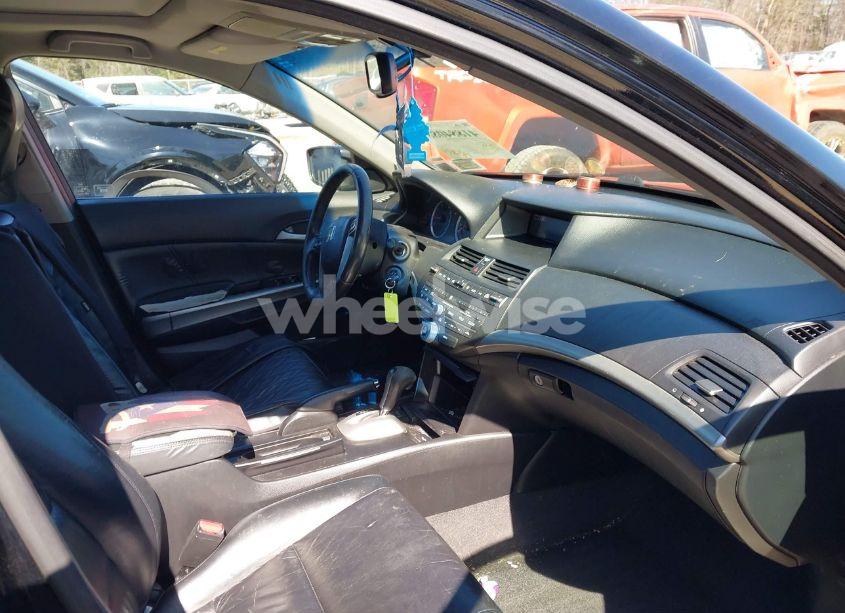 Photo 5 of 2009 Honda Accord 2.4 EX-L (VIN JHMCP26879C015901)