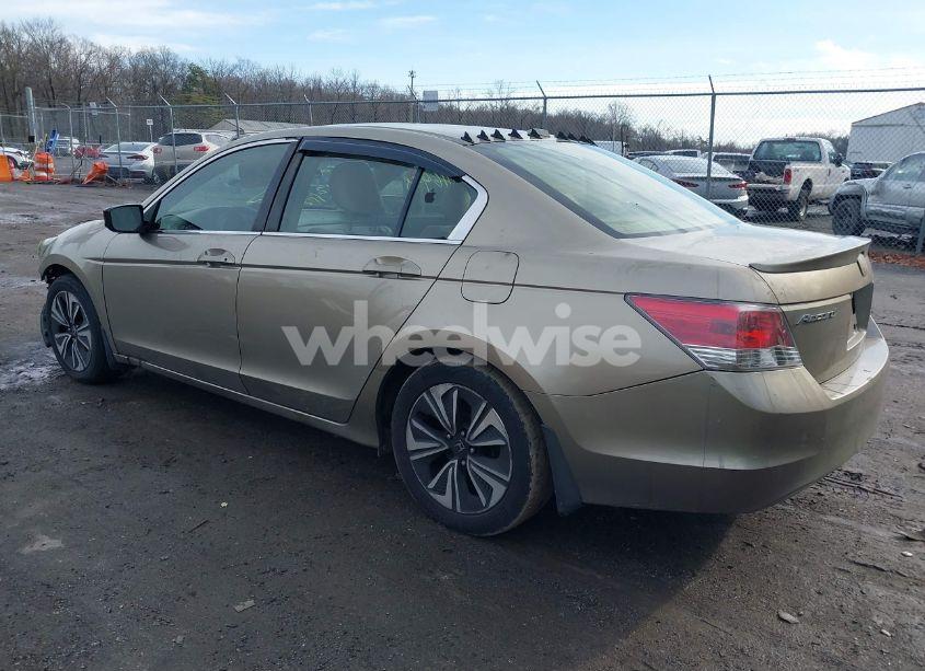 Photo 3 of 2008 Honda Accord 2.4 EX-L (VIN JHMCP26888C037680)