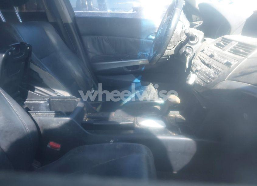 Photo 5 of 2008 Honda Accord 2.4 EX-L (VIN JHMCP26898C015820)