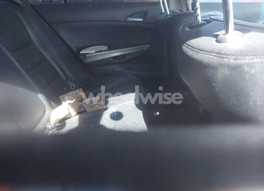 Photo 8 of 2008 Honda Accord 2.4 EX-L (VIN JHMCP26898C015820)