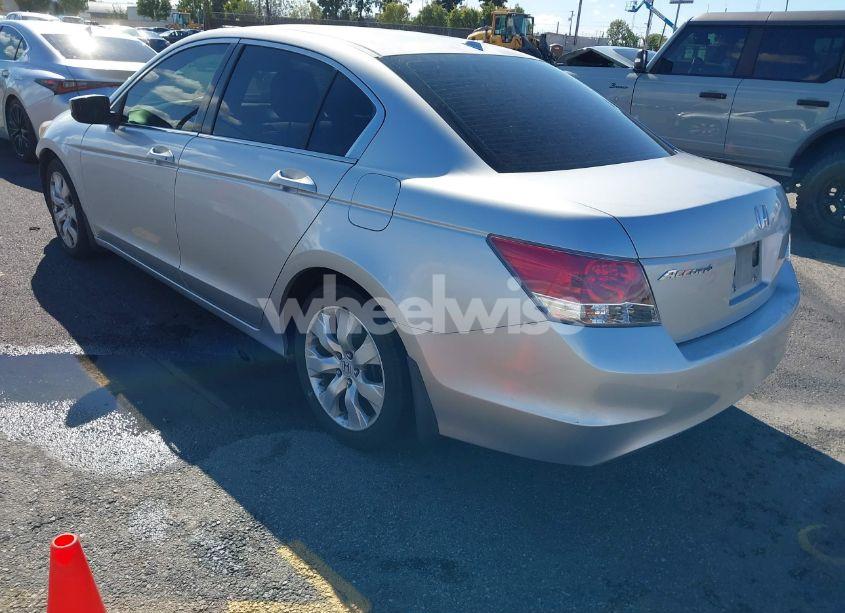 Photo 3 of 2008 Honda Accord 2.4 EX-L (VIN JHMCP26898C017146)