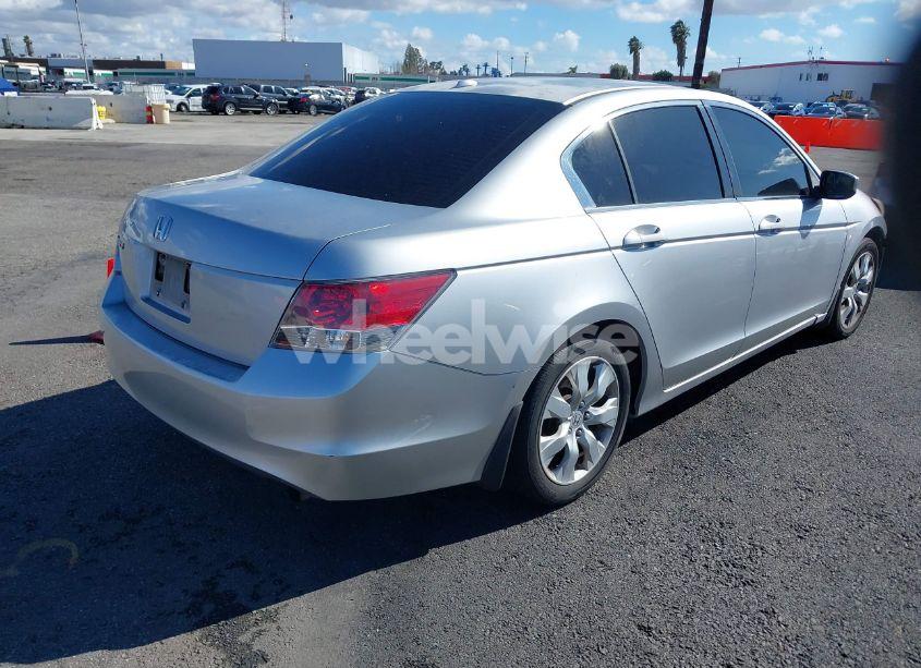 Photo 4 of 2008 Honda Accord 2.4 EX-L (VIN JHMCP26898C017146)