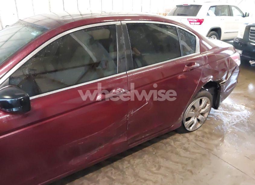 Photo 6 of 2008 Honda Accord 2.4 EX-L (VIN JHMCP26898C019740)