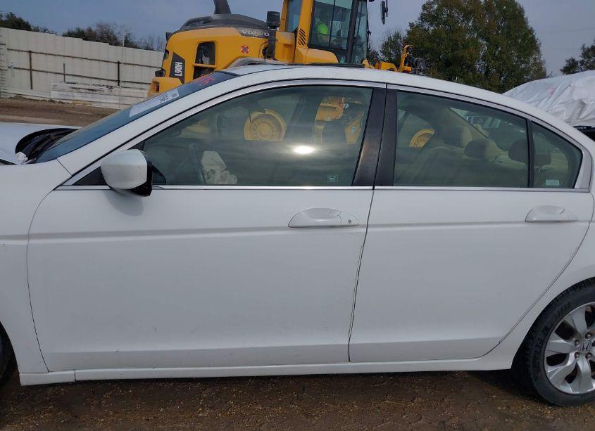 Photo 14 of 2008 Honda Accord 2.4 EX-L (VIN JHMCP26898C050969)