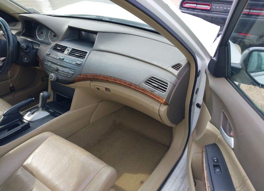 Photo 5 of 2008 Honda Accord 2.4 EX-L (VIN JHMCP26898C050969)