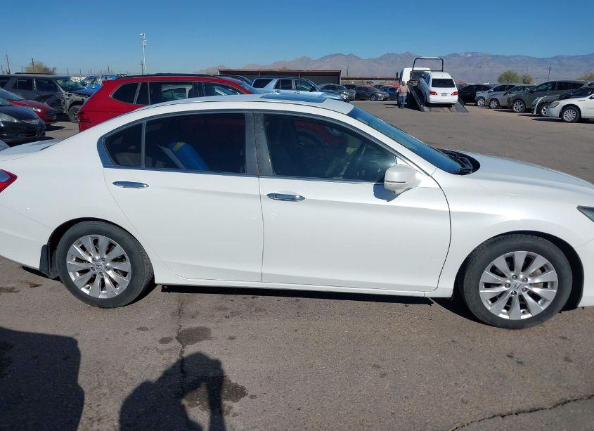 Photo 13 of 2013 Honda Accord EX (VIN JHMCR2F77DC000504)