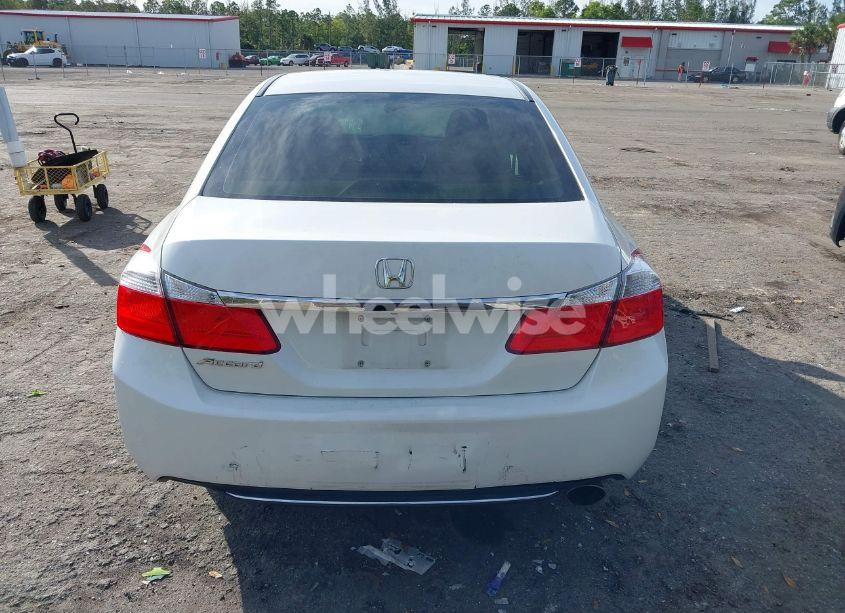 Photo 17 of 2013 Honda Accord EX (VIN JHMCR2F7XDC000593)