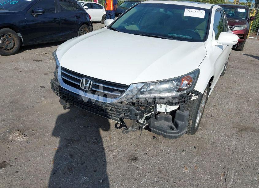 Photo 6 of 2013 Honda Accord EX (VIN JHMCR2F7XDC000593)