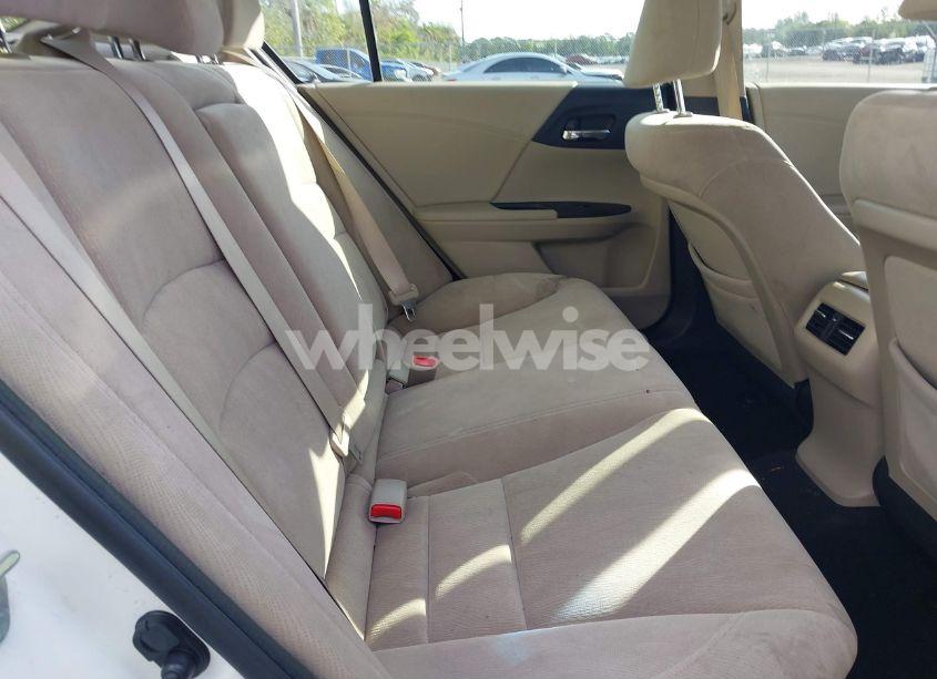 Photo 8 of 2013 Honda Accord EX (VIN JHMCR2F7XDC000593)