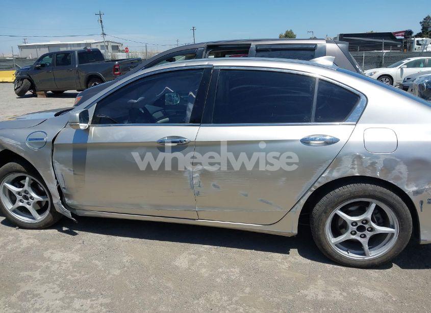 Photo 15 of 2014 Honda Accord PLUG-IN HYBRID (VIN JHMCR5F79EC000331)