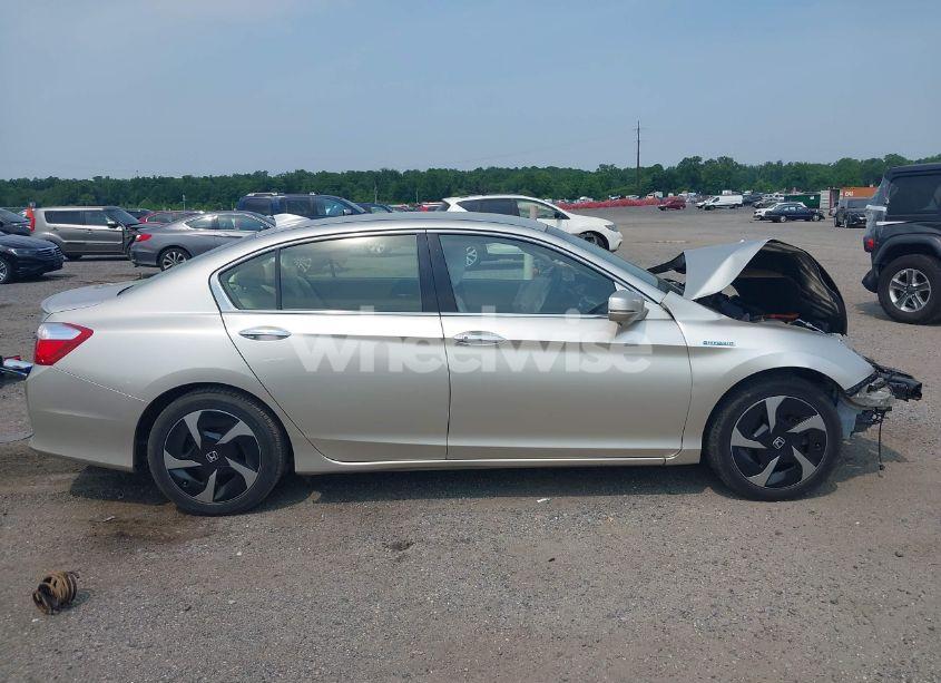 Photo 13 of 2014 Honda Accord PLUG-IN HYBRID (VIN JHMCR5F7XEC000581)