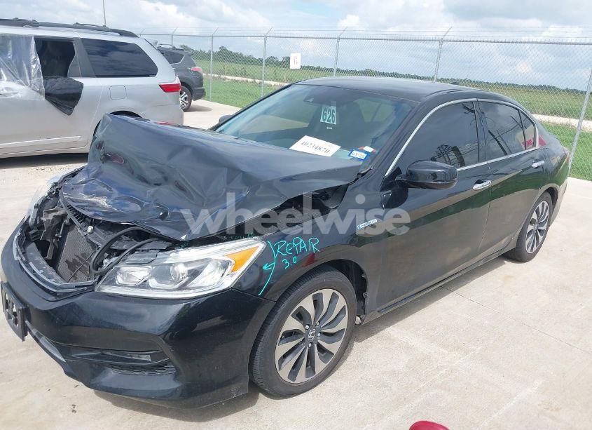 Photo 2 of 2017 Honda Accord HYBRID (VIN JHMCR6F32HC008889)
