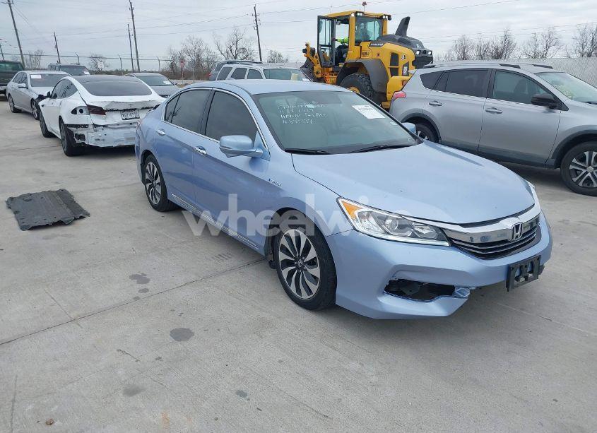 2017 Honda Accord HYBRID (VIN JHMCR6F32HC010979) main photo