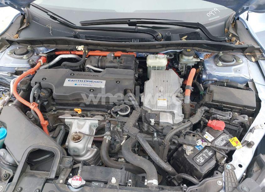 Photo 10 of 2017 Honda Accord HYBRID (VIN JHMCR6F32HC010979)