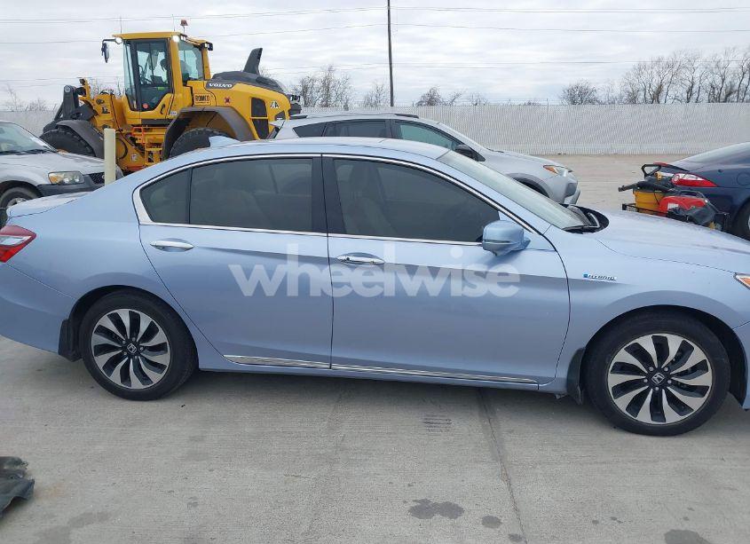 Photo 13 of 2017 Honda Accord HYBRID (VIN JHMCR6F32HC010979)