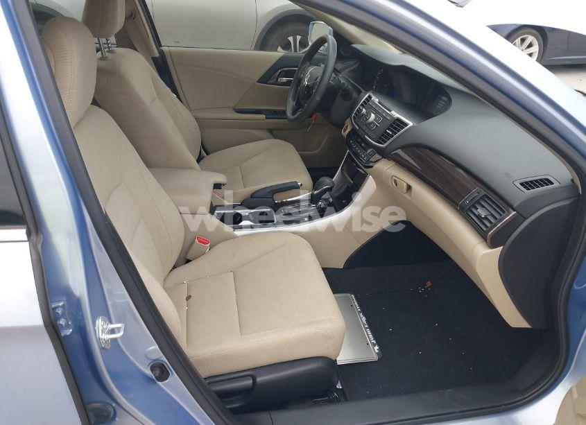 Photo 5 of 2017 Honda Accord HYBRID (VIN JHMCR6F32HC010979)