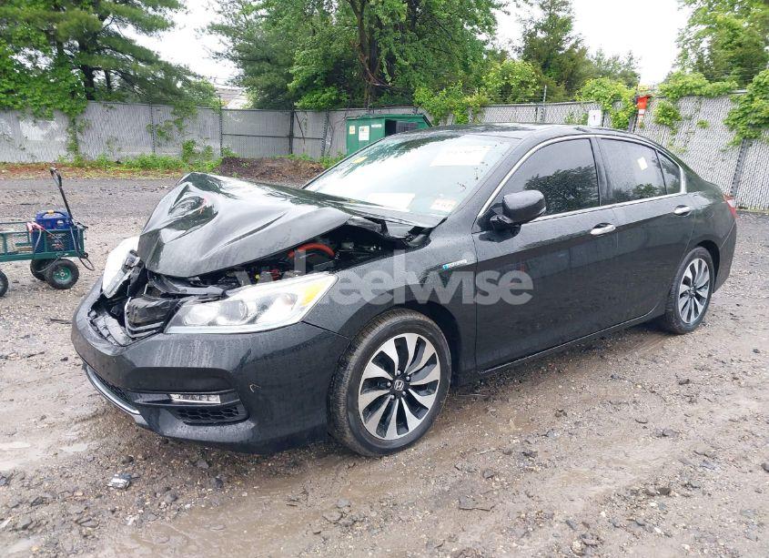 Photo 2 of 2017 Honda Accord HYBRID (VIN JHMCR6F32HC024543)