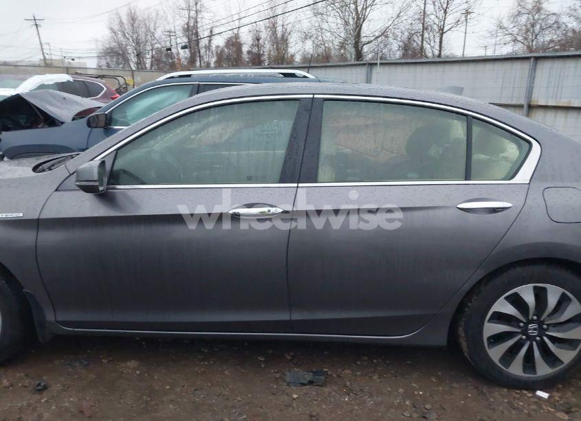 Photo 14 of 2017 Honda Accord HYBRID (VIN JHMCR6F34HC011146)