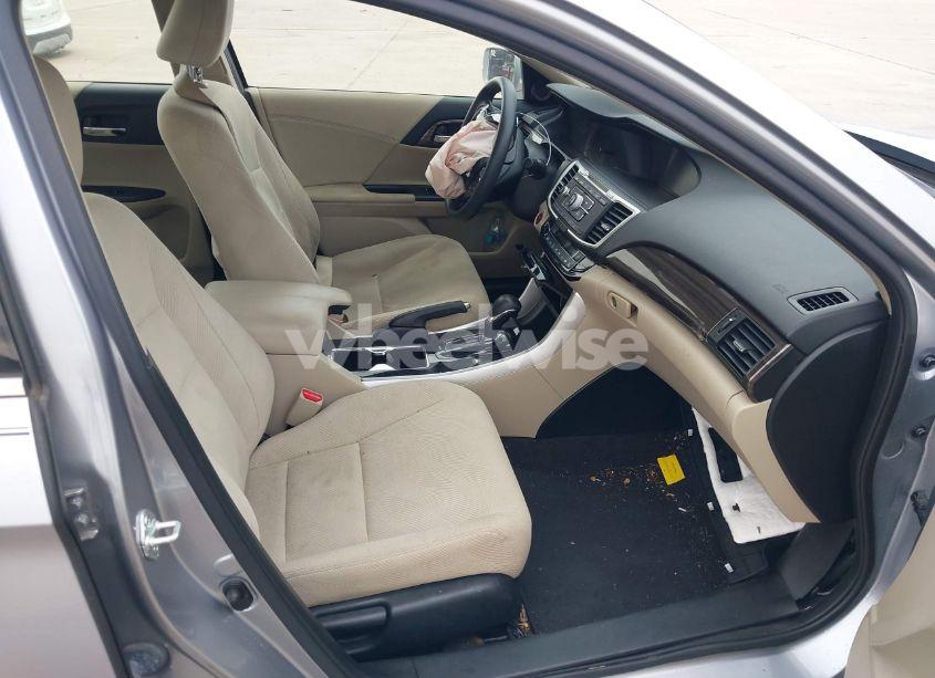 Photo 5 of 2017 Honda Accord HYBRID (VIN JHMCR6F39HC002054)