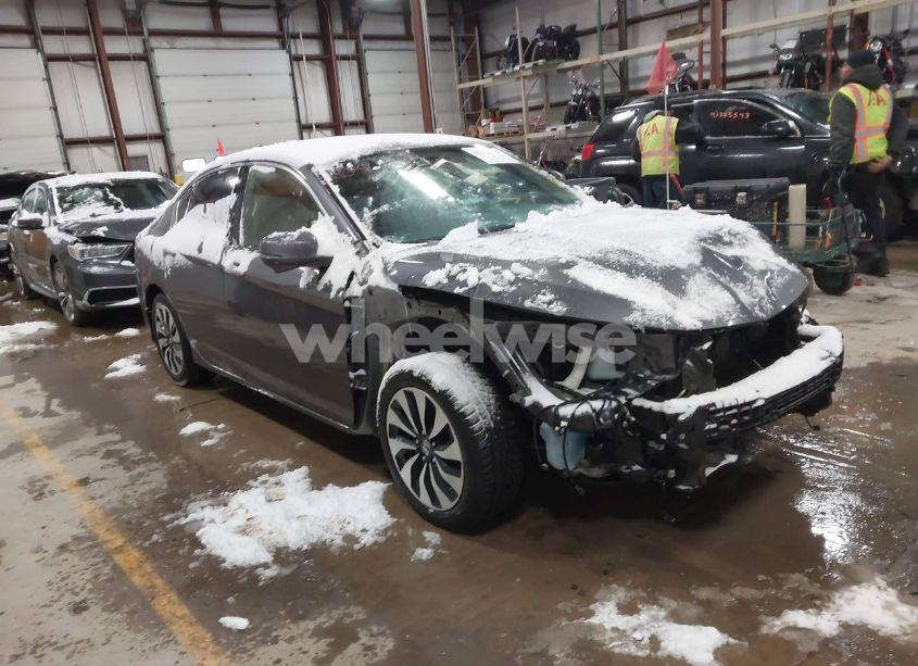 2017 Honda Accord HYBRID (VIN JHMCR6F39HC023034) main photo