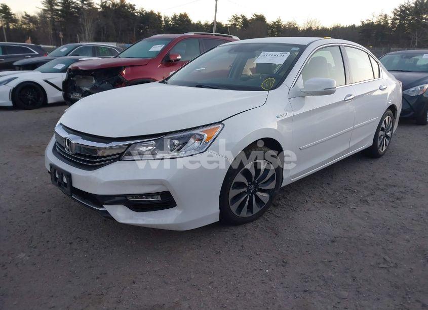 Photo 2 of 2017 Honda Accord HYBRID (VIN JHMCR6F3XHC000426)