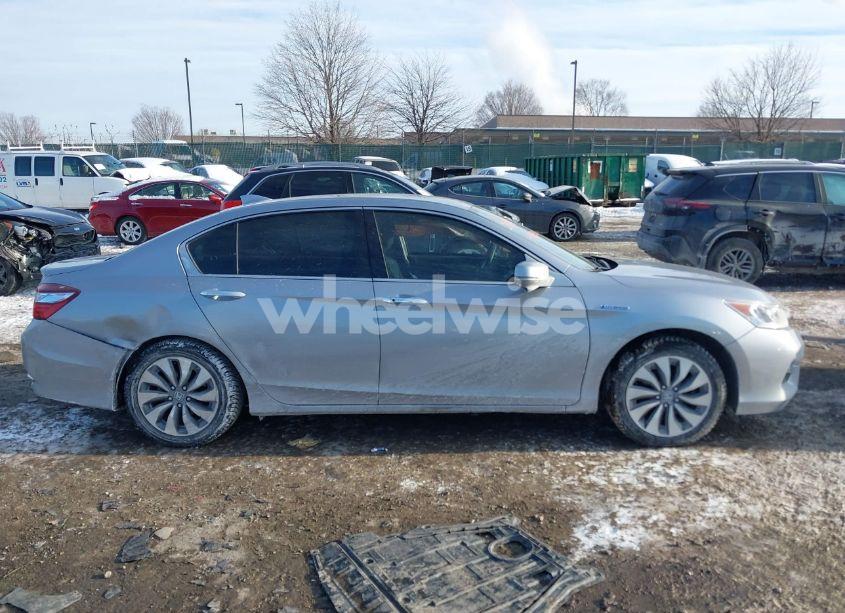 Photo 13 of 2017 Honda Accord HYBRID (VIN JHMCR6F3XHC011099)