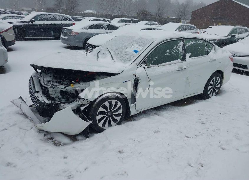 Photo 2 of 2017 Honda Accord HYBRID EX-L (VIN JHMCR6F50HC021769)