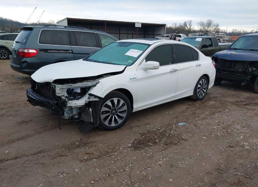 Photo 2 of 2017 Honda Accord HYBRID EX-L (VIN JHMCR6F50HC023943)