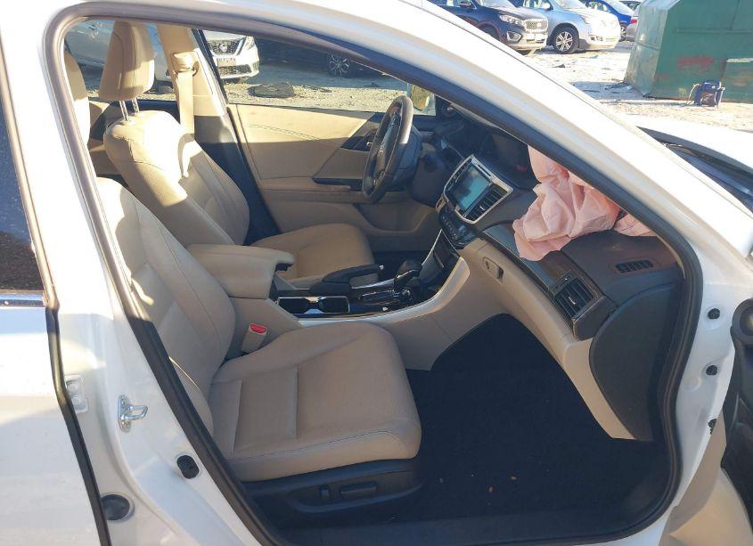 Photo 5 of 2017 Honda Accord HYBRID EX-L (VIN JHMCR6F53HC005422)