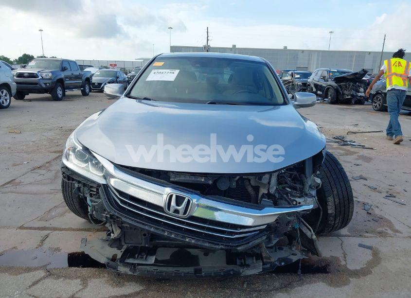 Photo 13 of 2017 Honda Accord HYBRID EX-L (VIN JHMCR6F53HC010071)