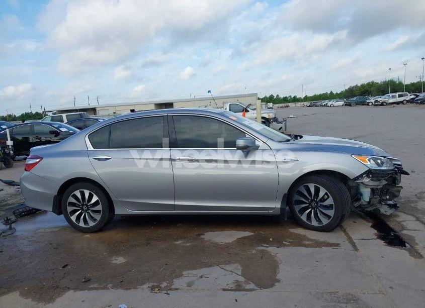 Photo 14 of 2017 Honda Accord HYBRID EX-L (VIN JHMCR6F53HC010071)