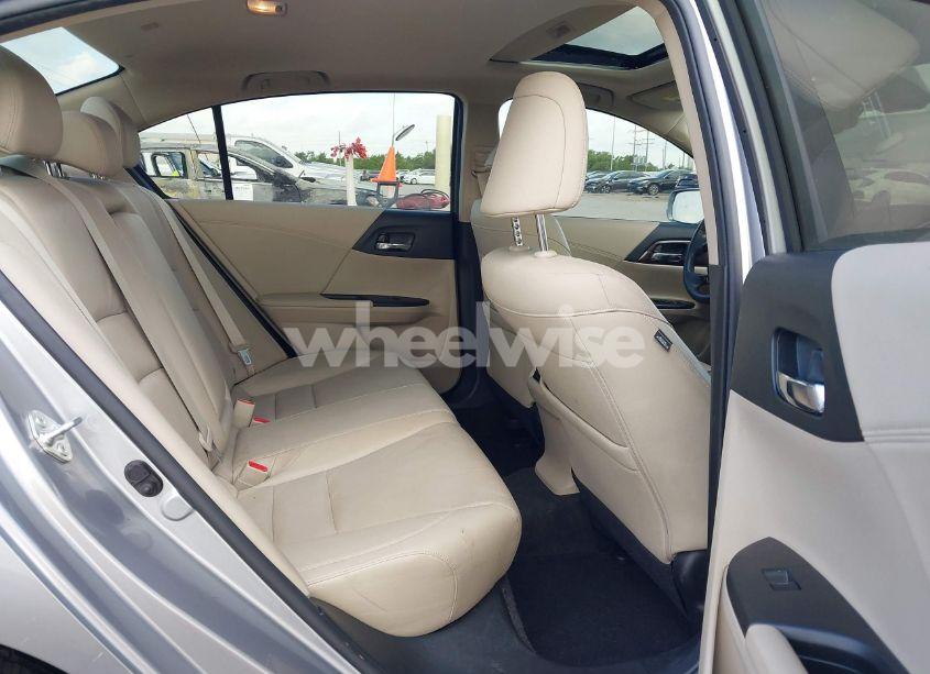 Photo 8 of 2017 Honda Accord HYBRID EX-L (VIN JHMCR6F53HC010071)