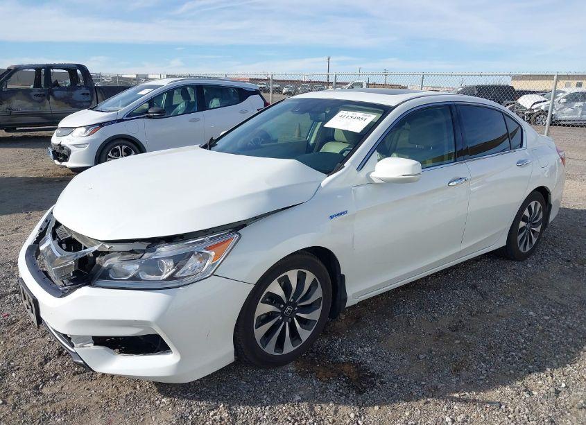 Photo 2 of 2017 Honda Accord HYBRID EX-L (VIN JHMCR6F53HC028375)
