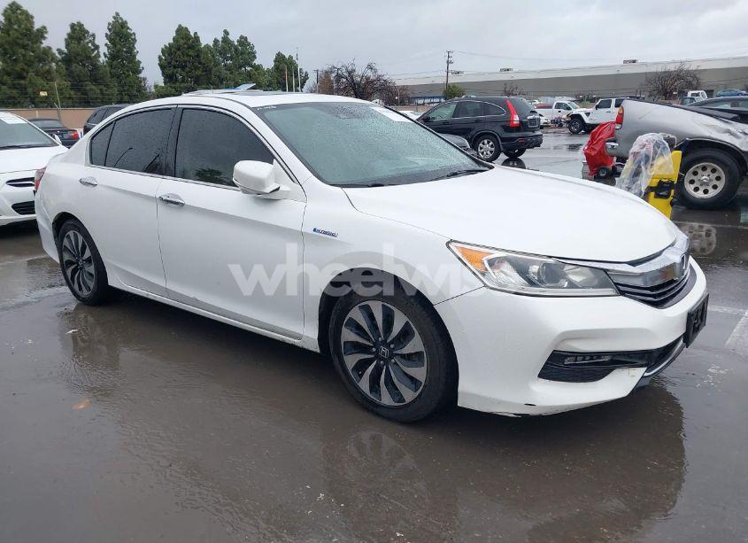 2017 Honda Accord HYBRID EX-L (VIN JHMCR6F53HCO31356) main photo