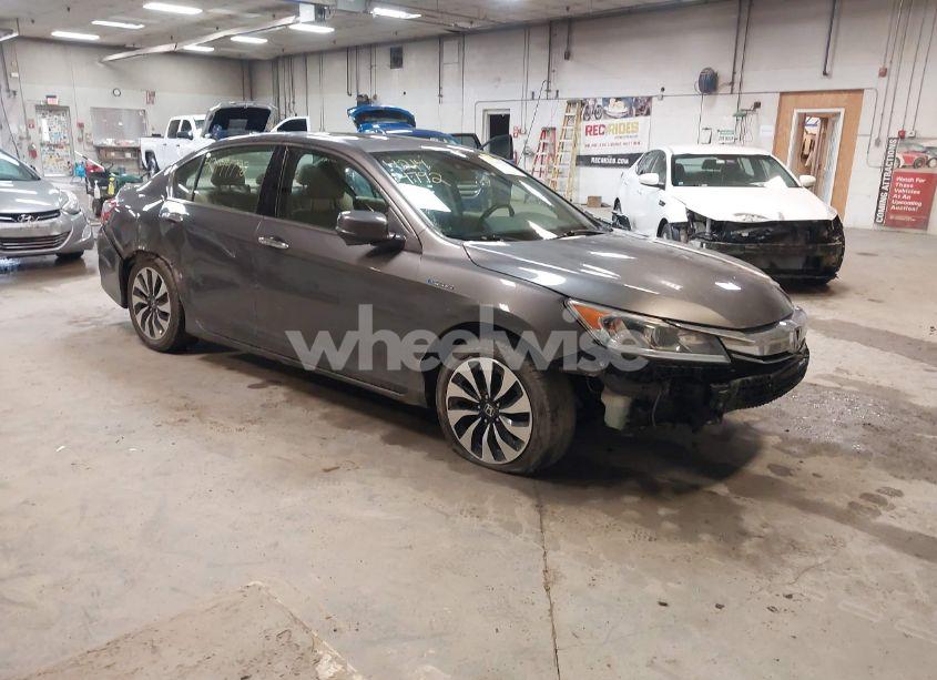 2017 Honda Accord HYBRID EX-L (VIN JHMCR6F55HC008001) main photo