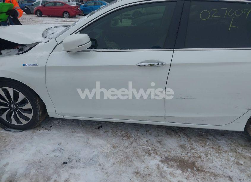 Photo 14 of 2017 Honda Accord HYBRID EX-L (VIN JHMCR6F56HC027009)