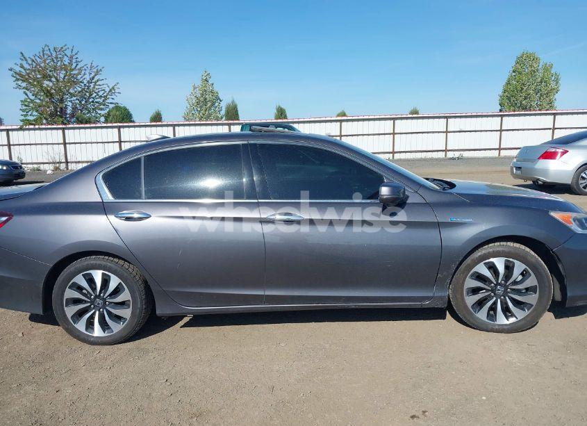 Photo 13 of 2017 Honda Accord HYBRID EX-L (VIN JHMCR6F56HC031495)