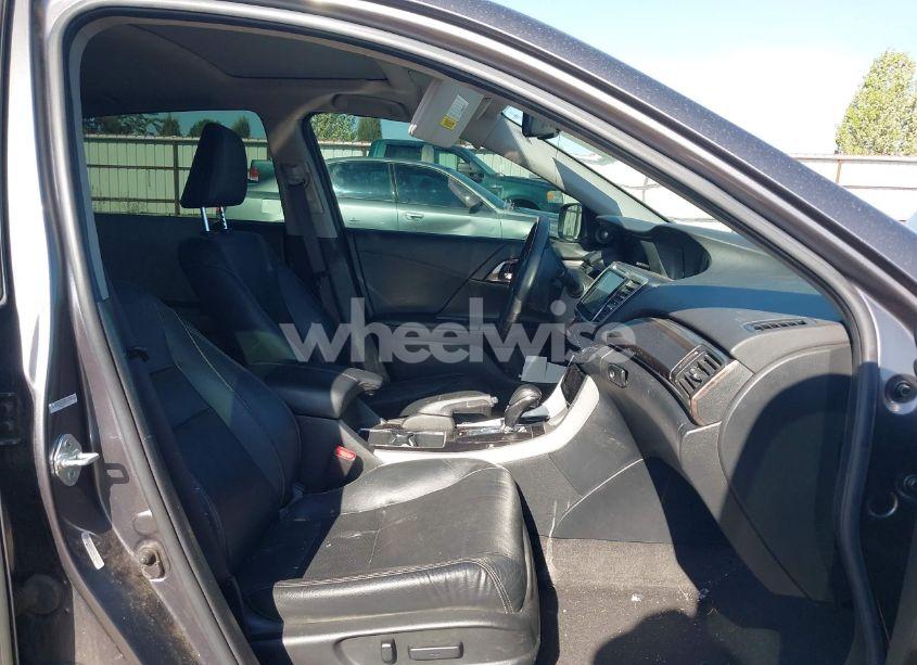 Photo 5 of 2017 Honda Accord HYBRID EX-L (VIN JHMCR6F56HC031495)