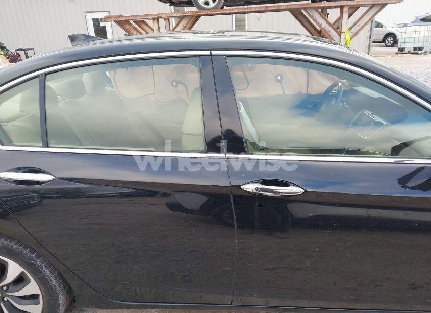 Photo 13 of 2017 Honda Accord HYBRID EX-L (VIN JHMCR6F57HC000997)