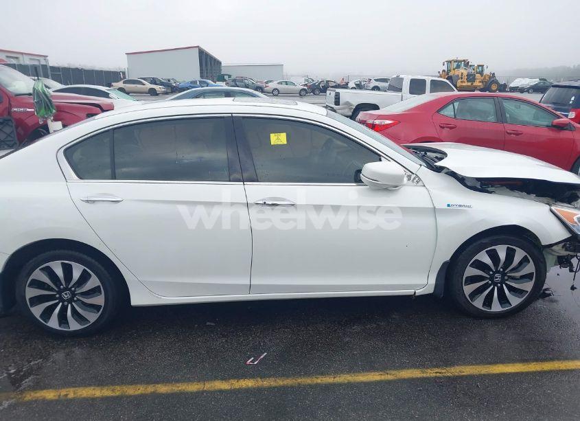 Photo 14 of 2017 Honda Accord HYBRID EX-L (VIN JHMCR6F57HC023700)