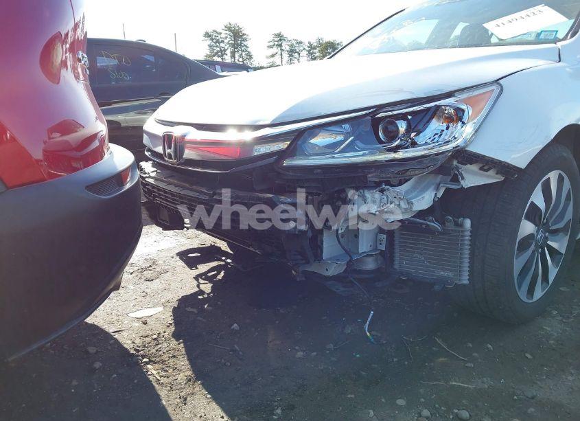 Photo 18 of 2017 Honda Accord HYBRID EX-L (VIN JHMCR6F58HC026539)