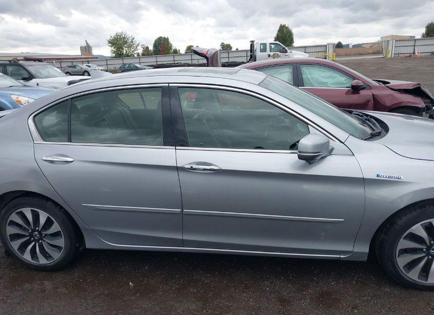 Photo 14 of 2017 Honda Accord HYBRID EX-L (VIN JHMCR6F59HC014481)