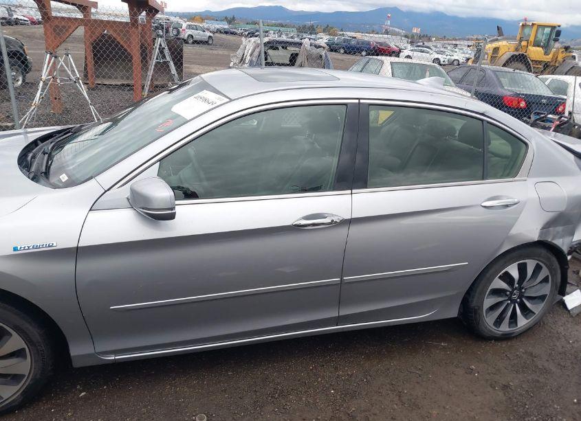 Photo 15 of 2017 Honda Accord HYBRID EX-L (VIN JHMCR6F59HC014481)