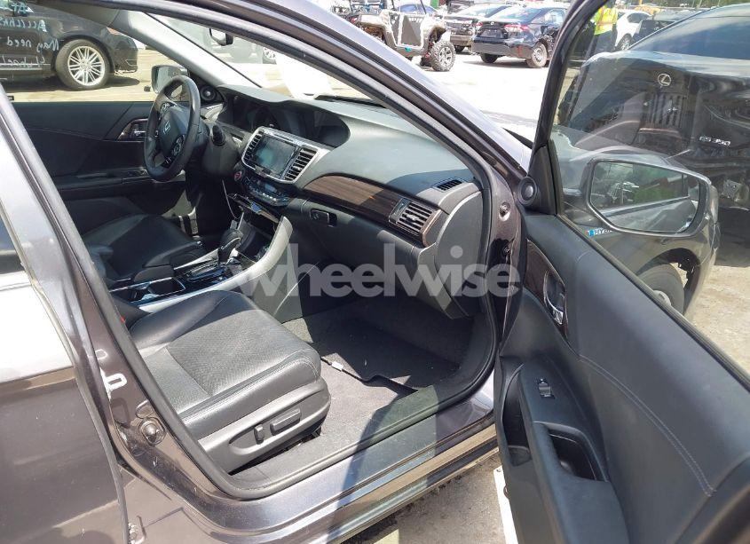 Photo 5 of 2017 Honda Accord HYBRID EX-L (VIN JHMCR6F59HC031054)